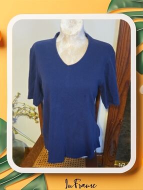 Isaac Mizrahi  Short Sleeve V-Neck Tee Size Small